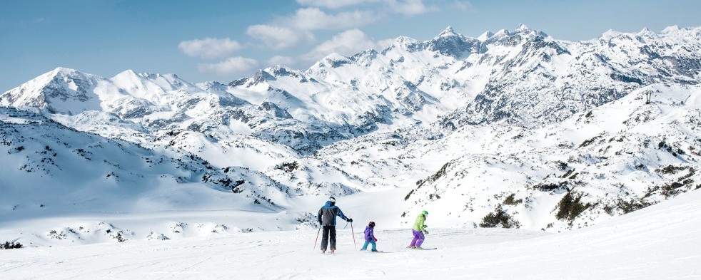 schneesport_auf_der_piste-gettyimages-619088080-b.jpg